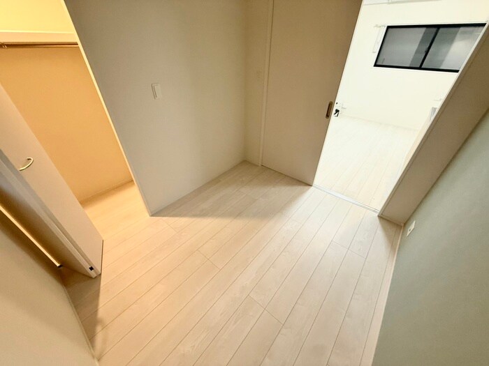 物件内観写真10　(居室)