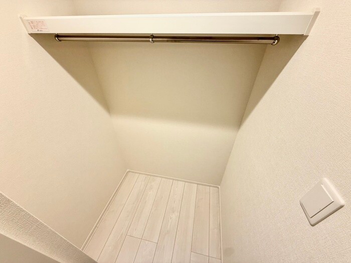 物件内観写真12　(収納)