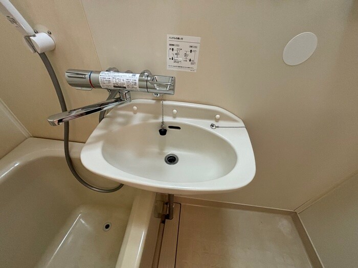 物件内観写真13　(洗面)