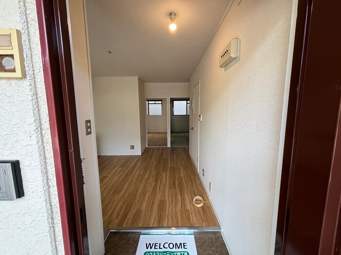 物件内観写真17　(玄関)