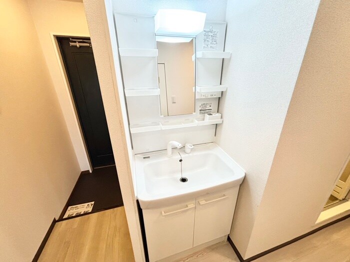 物件内観写真15　(洗面)