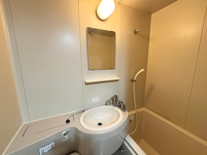 物件内観写真13　(洗面)