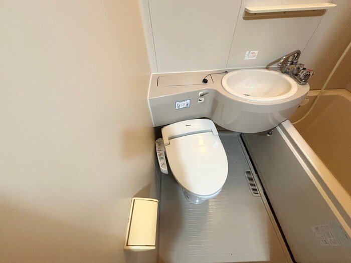 物件内観写真14　(トイレ)