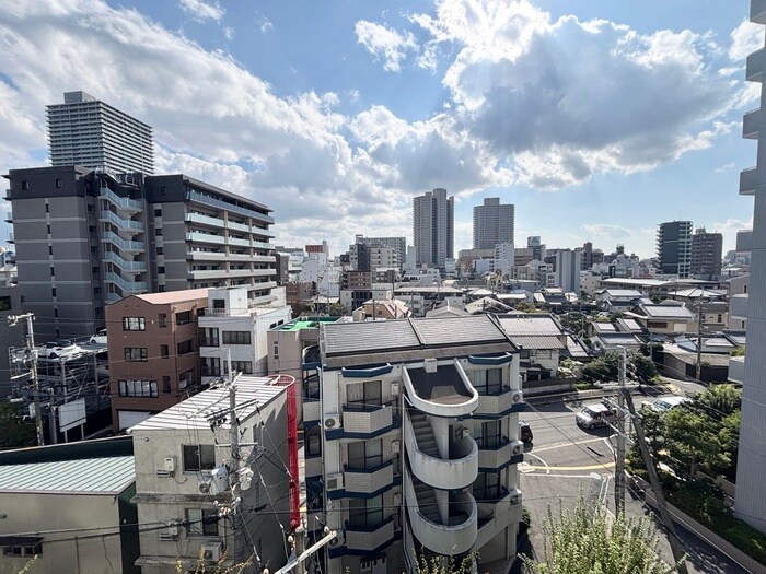 物件内観写真21　(室内からの展望)