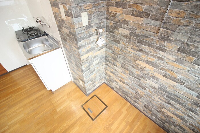 物件内観写真10　(洗濯機置場)