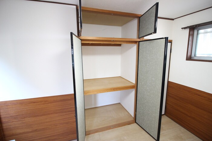 物件内観写真11　(収納)