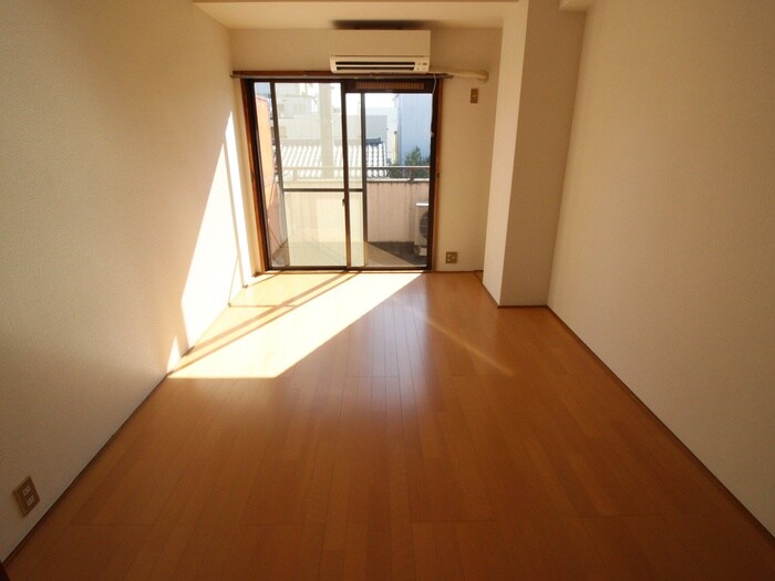 物件内観写真13　(居室)