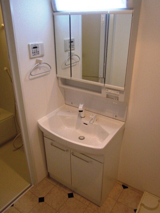 物件内観写真9　(洗面)