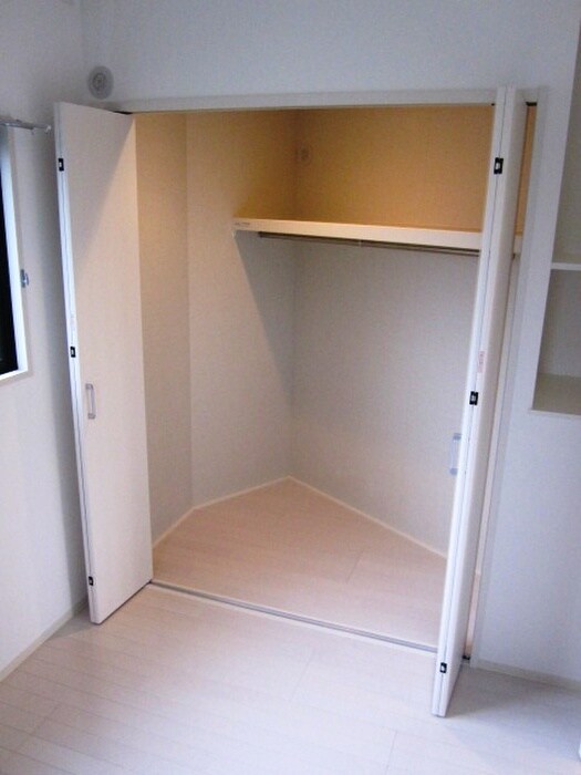 物件内観写真14　(収納)