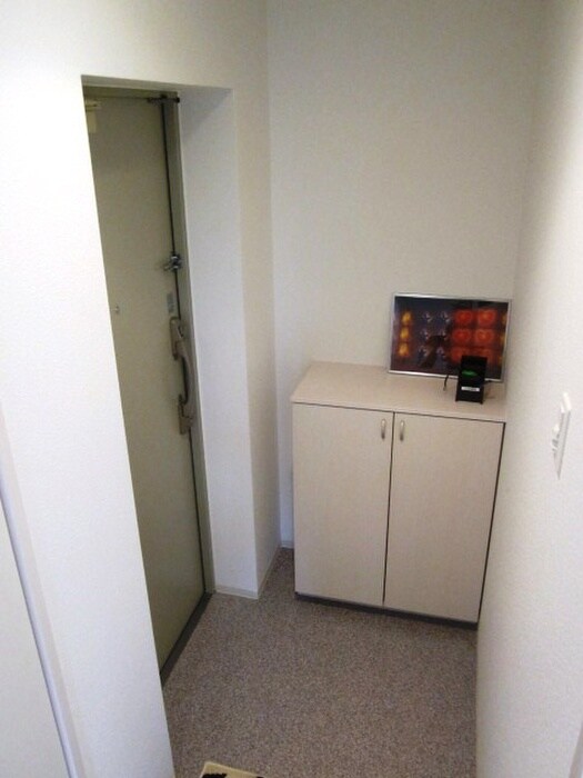 物件内観写真15　(玄関)