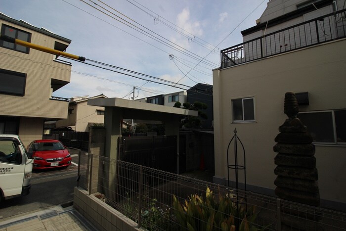 物件内観写真22　(室内からの展望)