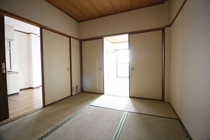 物件内観写真13　(居室)