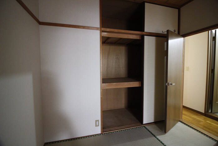 物件内観写真22　(収納)