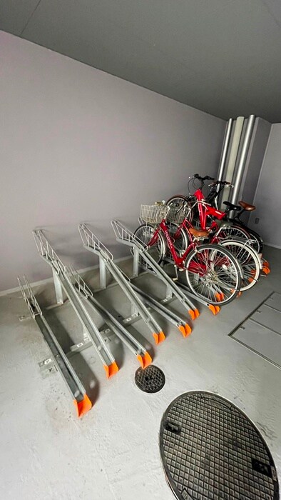 物件外観写真5　(駐輪場)