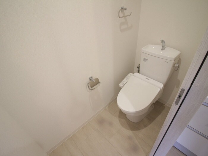 物件内観写真15　(トイレ)