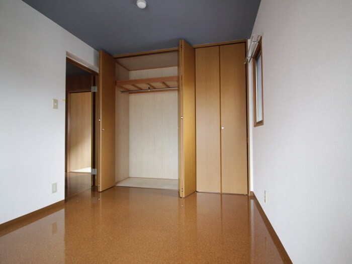 物件内観写真6　(居室)