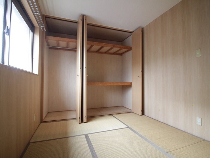 物件内観写真7　(居室)