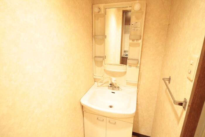 物件内観写真12　(収納)