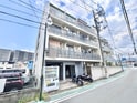 プレアール星田　西側