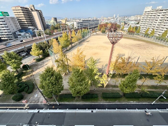 物件内観写真22　(室内からの展望)