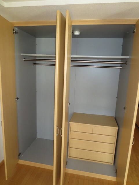 物件内観写真9　(収納)