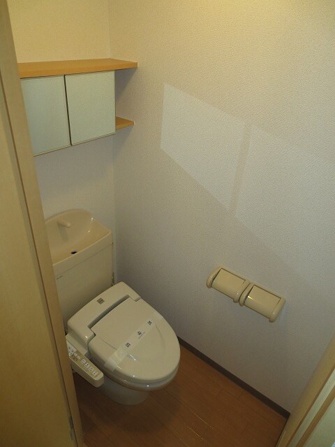 物件内観写真12　(トイレ)