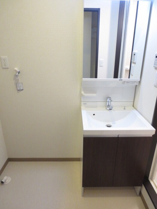 物件内観写真8　(洗面)