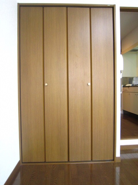 物件内観写真8　(収納)