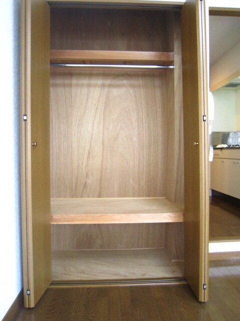 物件内観写真9　(収納)