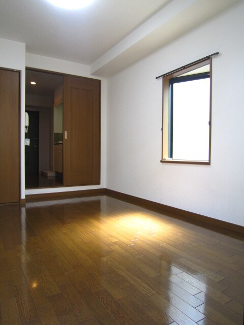 物件内観写真10　(居室)