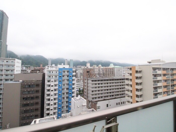 物件内観写真17　(室内からの展望)