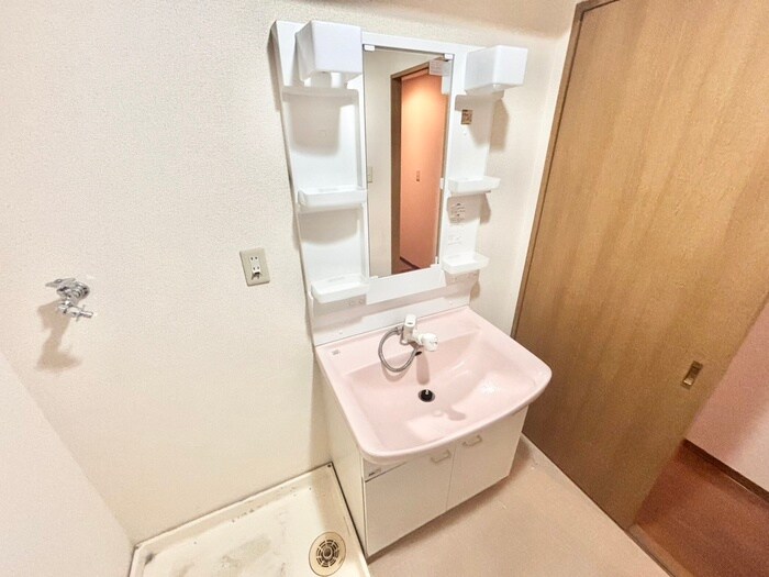 物件内観写真10　(洗面)