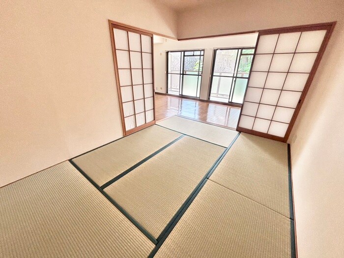 物件内観写真15　(居室)