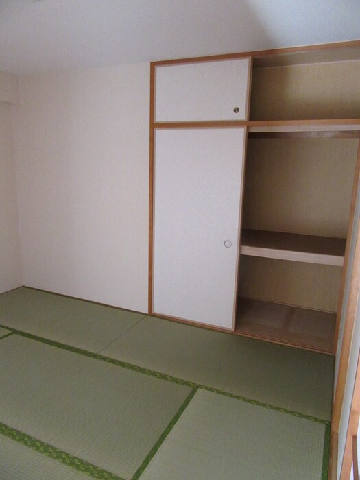 物件内観写真16　(居室)