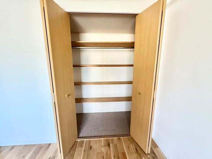 物件内観写真16　(収納)