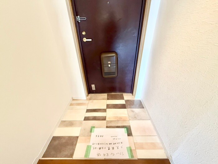 物件内観写真22　(玄関)