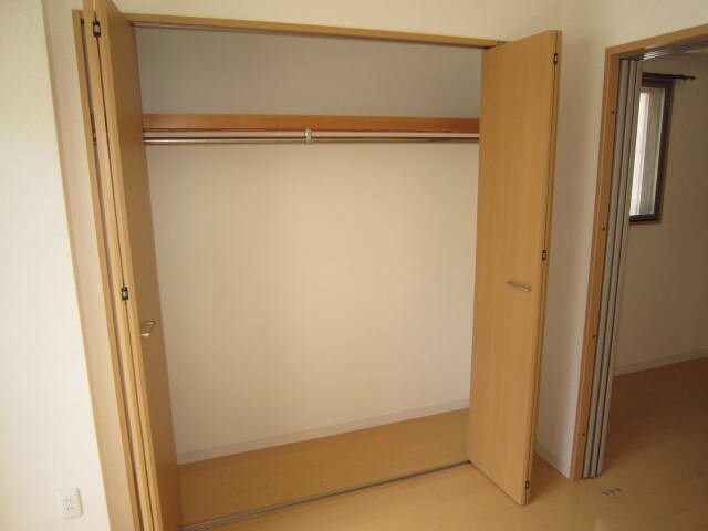 物件内観写真11　(収納)
