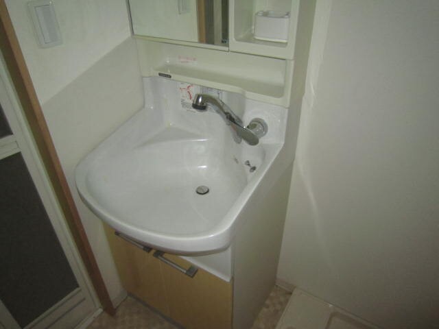 物件内観写真12　(洗面)