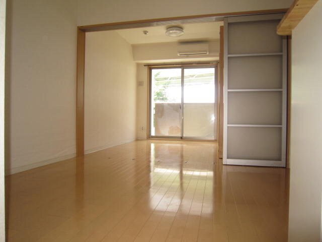 物件内観写真15　(居室)