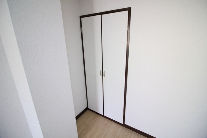 物件内観写真11　(収納)