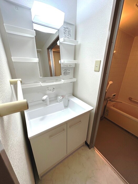 物件内観写真12　(洗面)