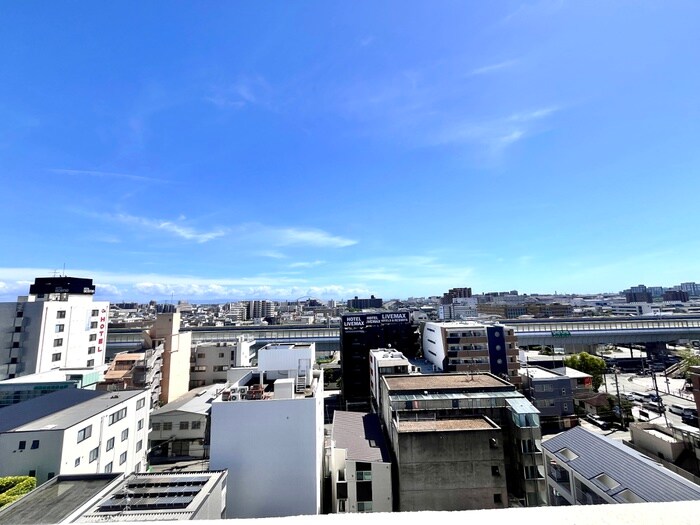 物件内観写真16　(室内からの展望)