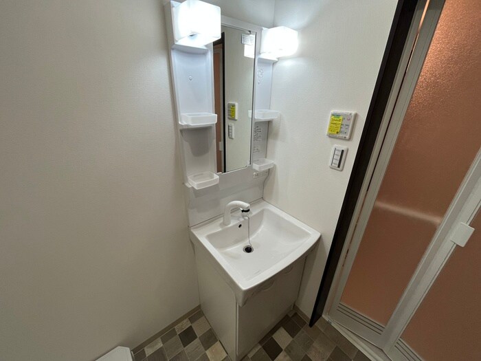 物件内観写真9　(洗面)