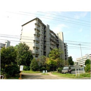 江坂住宅６号棟（204）外観写真