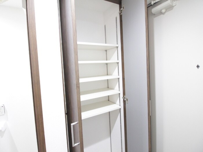 物件内観写真17　(靴箱)