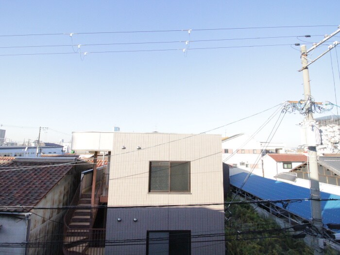 物件内観写真22　(室内からの展望)