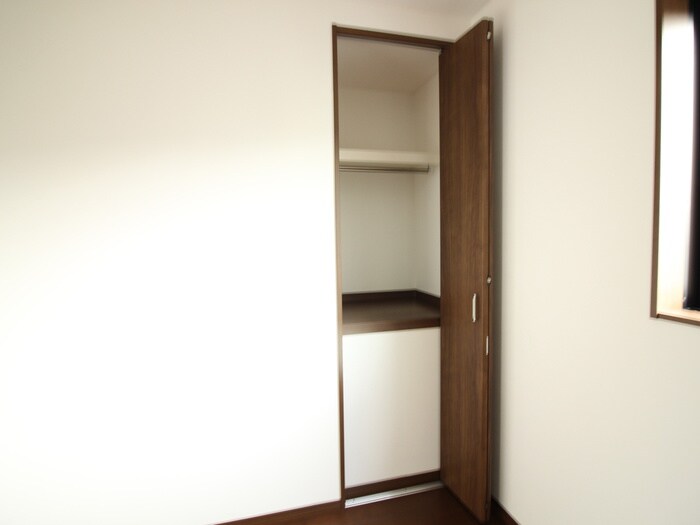 物件内観写真15　(収納)