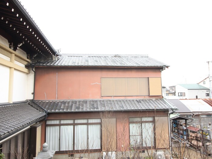 物件内観写真17　(室内からの展望)