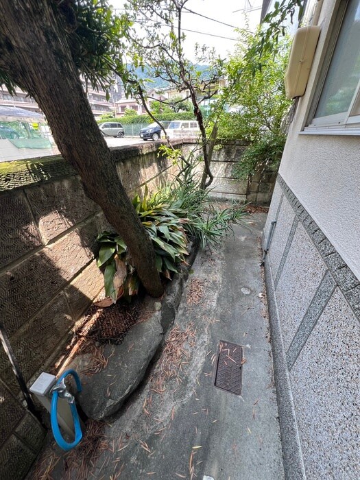 物件外観写真3　(駐輪場)