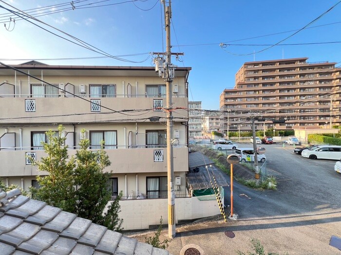 物件内観写真17　(室内からの展望)